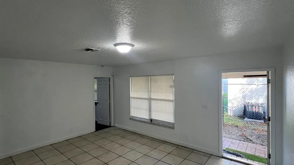 2421 NW 8th Place #Unit 2 Fort Lauderdale, FL 33311