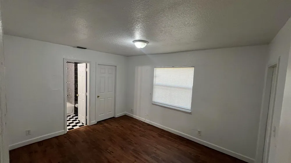 2421 NW 8th Place #Unit 2 Fort Lauderdale, FL 33311