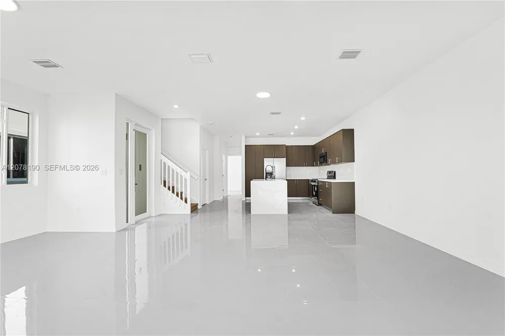 22555 SW 125th Ave Miami, FL 33170