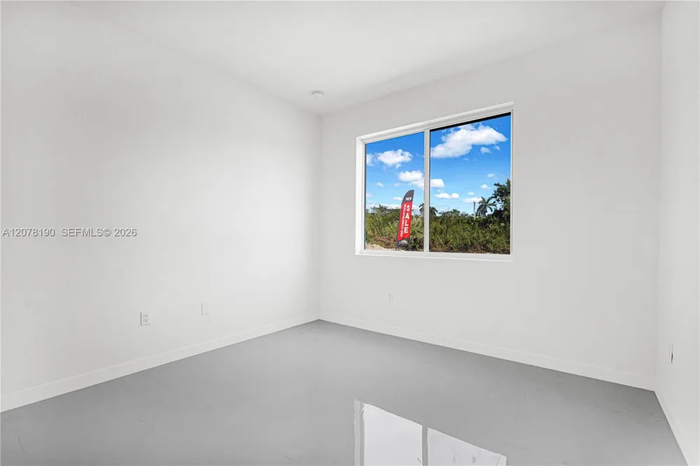 22555 SW 125th Ave Miami, FL 33170