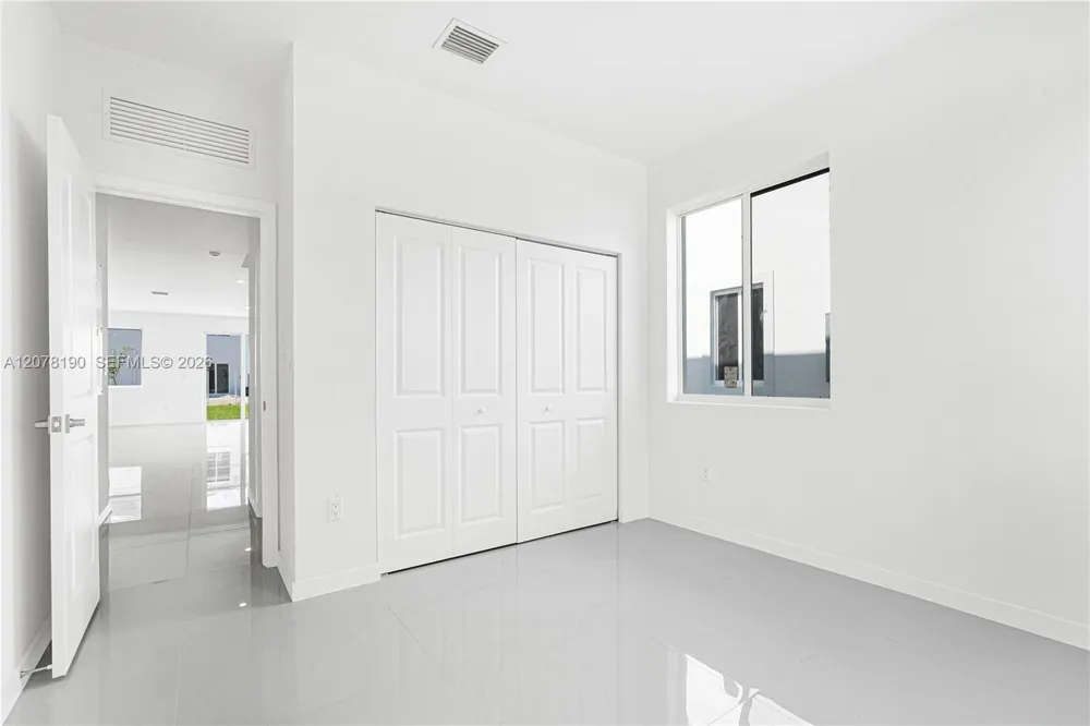 22555 SW 125th Ave Miami, FL 33170