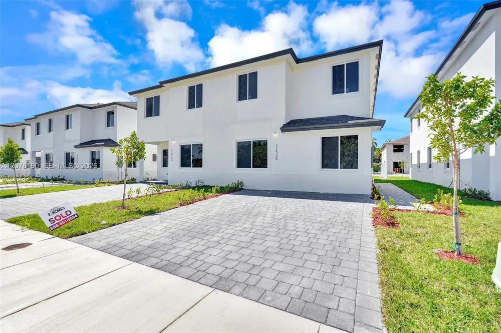 22555 SW 125th Ave Miami, FL 33170