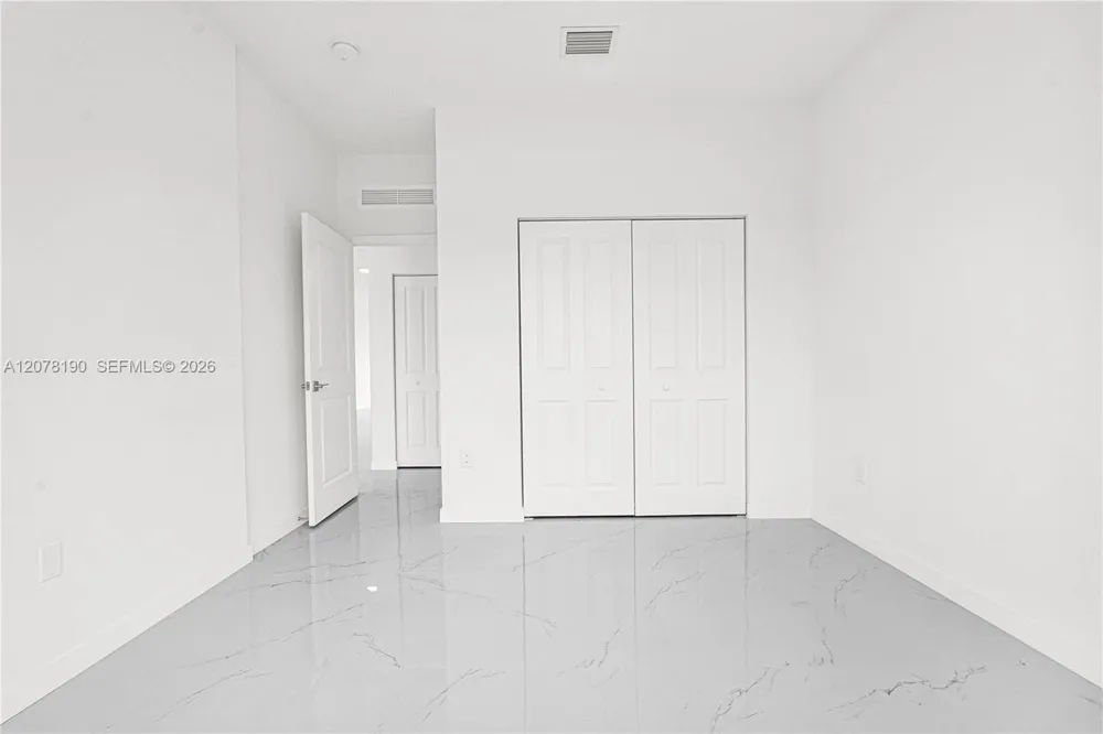 22555 SW 125th Ave Miami, FL 33170