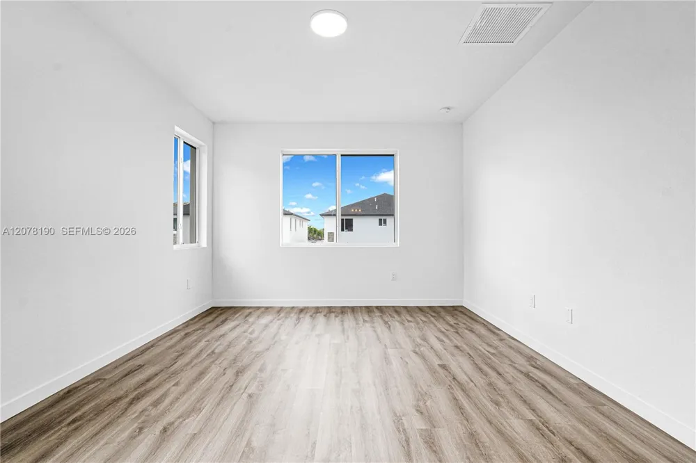 22555 SW 125th Ave Miami, FL 33170
