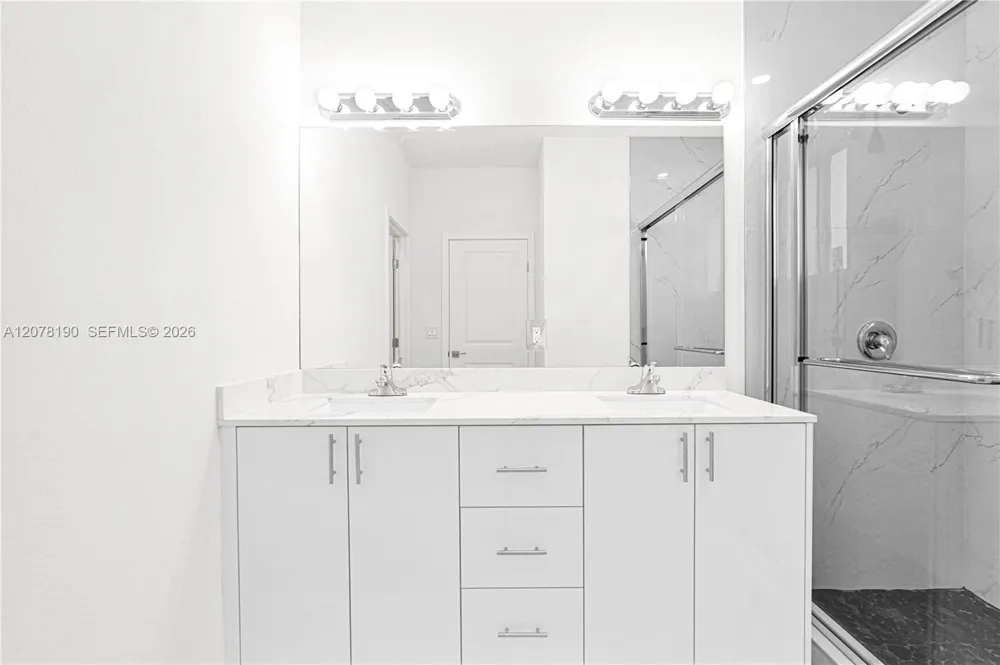 22555 SW 125th Ave Miami, FL 33170