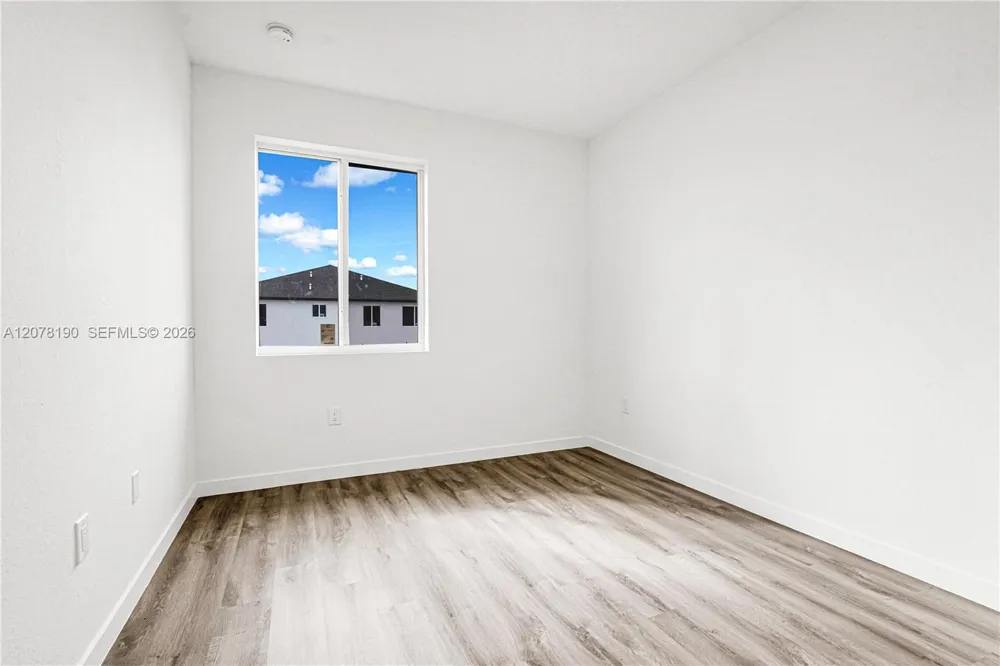 22555 SW 125th Ave Miami, FL 33170