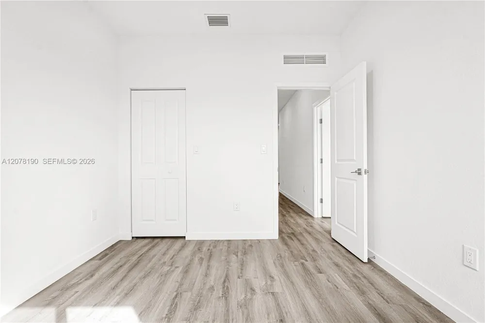 22555 SW 125th Ave Miami, FL 33170
