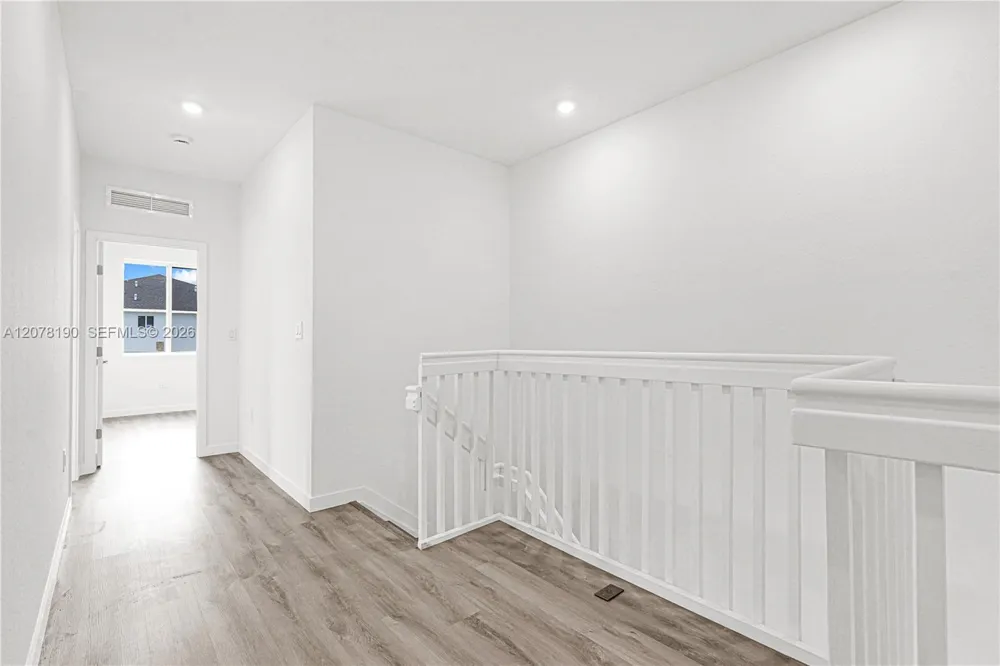 22555 SW 125th Ave Miami, FL 33170