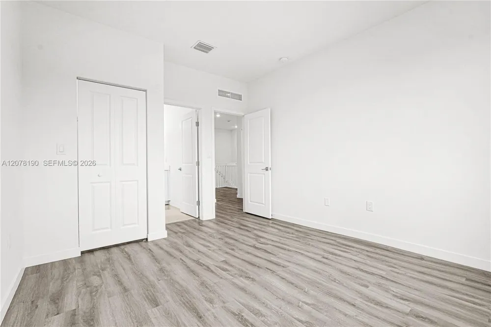 22555 SW 125th Ave Miami, FL 33170