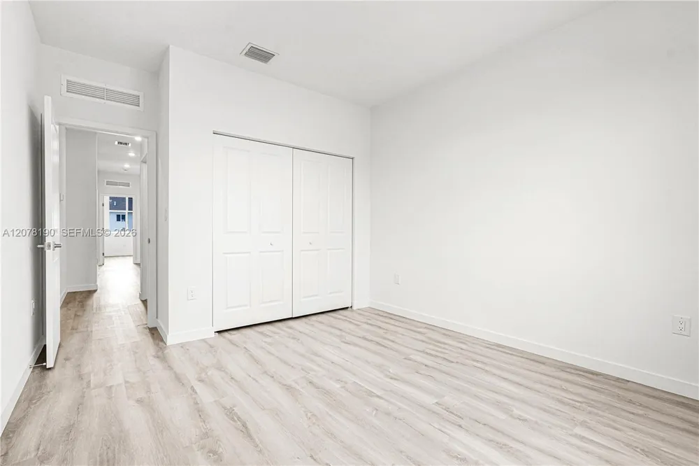 22555 SW 125th Ave Miami, FL 33170