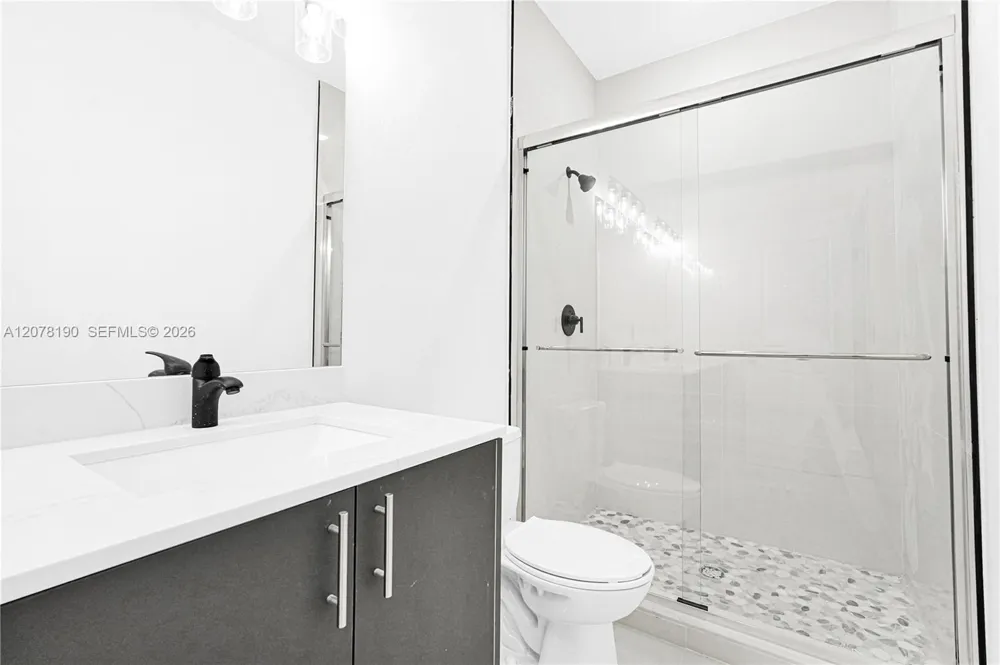 22555 SW 125th Ave Miami, FL 33170