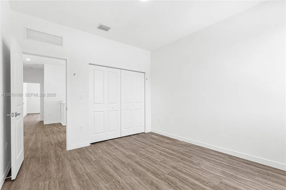 22555 SW 125th Ave Miami, FL 33170