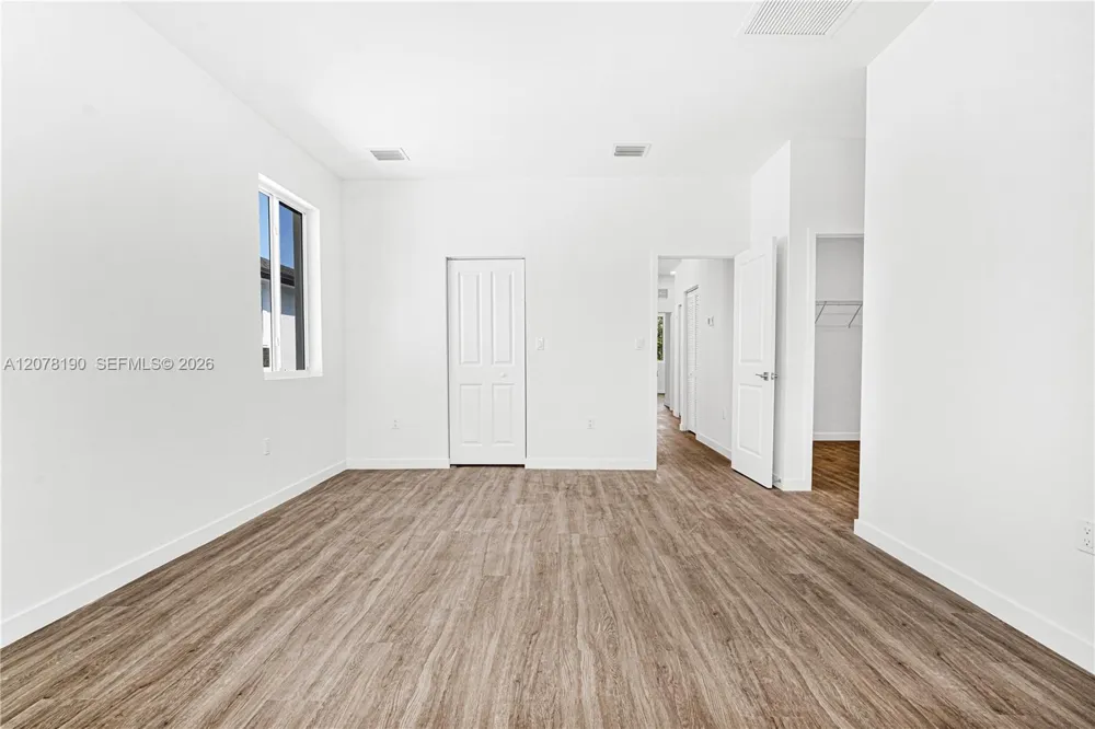 22555 SW 125th Ave Miami, FL 33170
