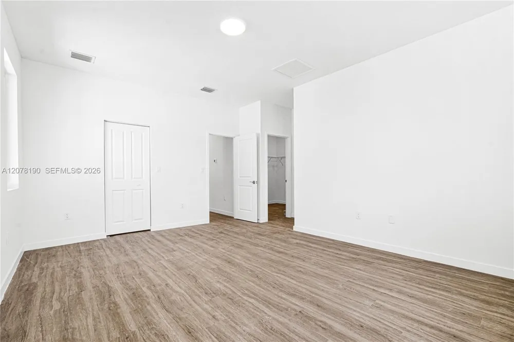 22555 SW 125th Ave Miami, FL 33170