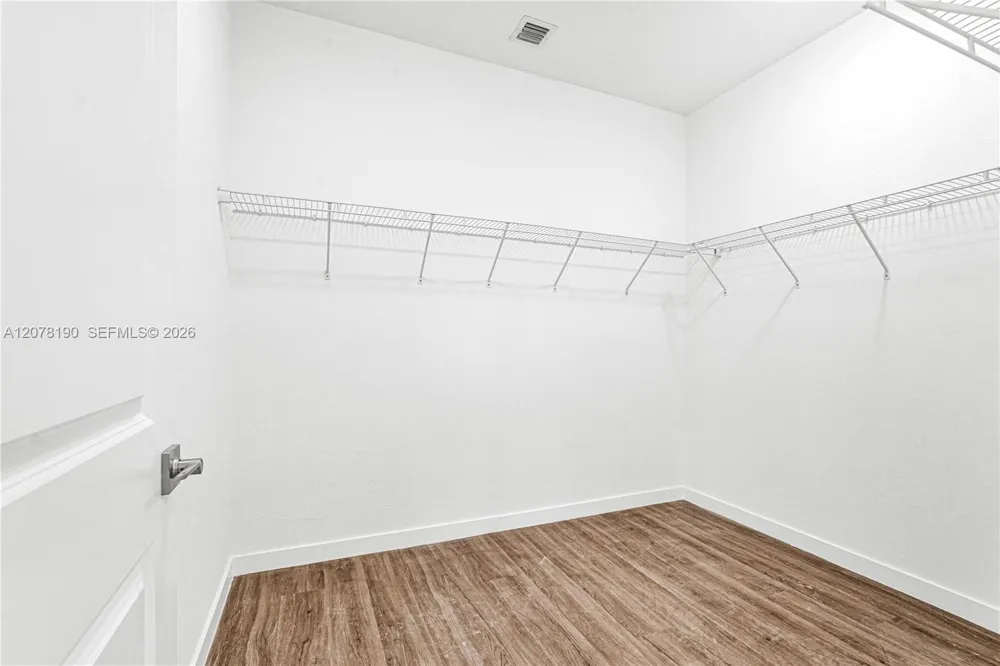 22555 SW 125th Ave Miami, FL 33170