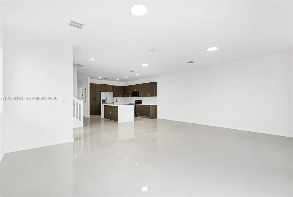22555 SW 125th Ave Miami, FL 33170