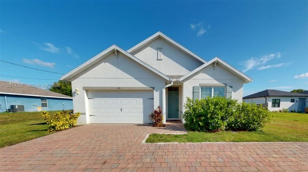 513 Nelson Rd N Cape Coral, FL 33993