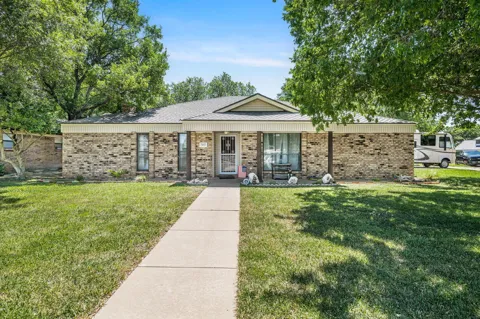7237 Kings Place