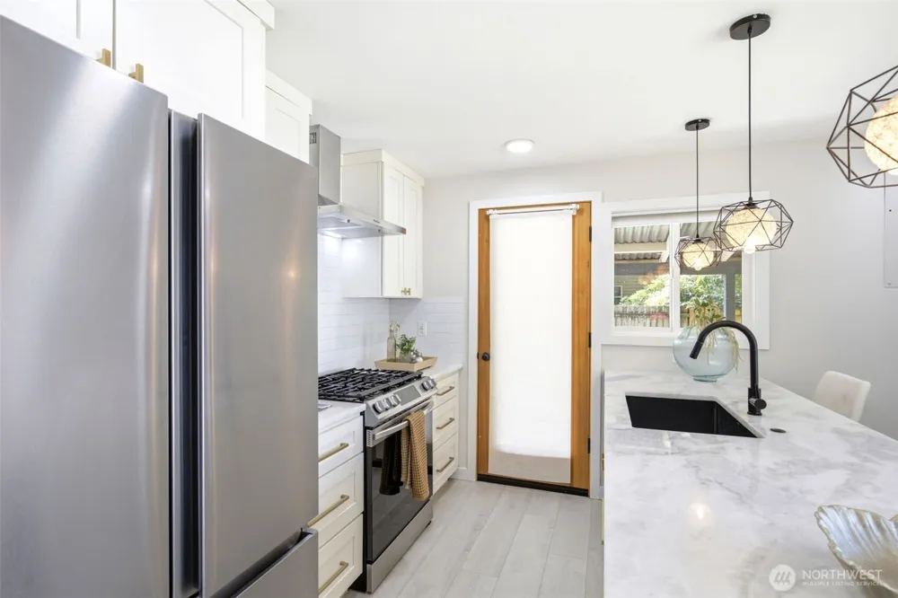1938 A STREET SE Auburn, WA 98002