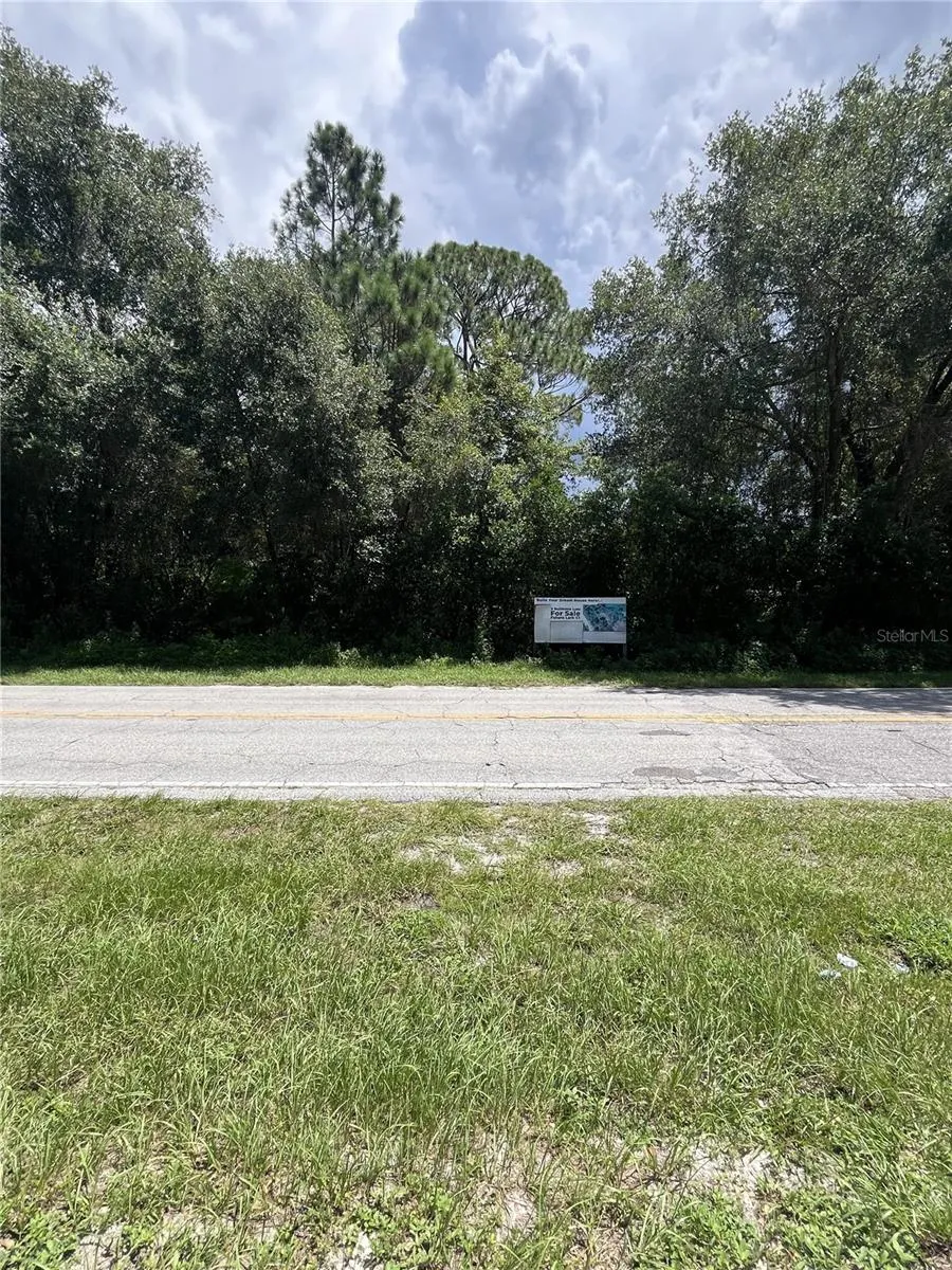845 LARK COURT Deltona, FL 32725
