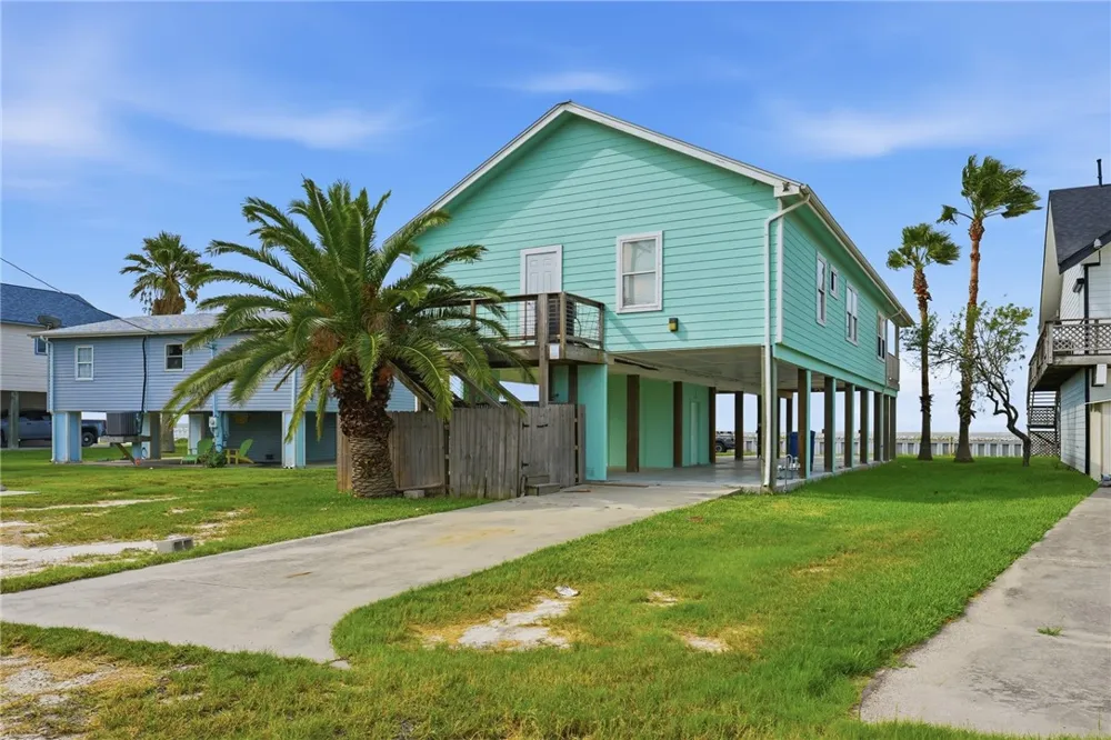 601 Bayshore Drive Ingleside, TX 78362