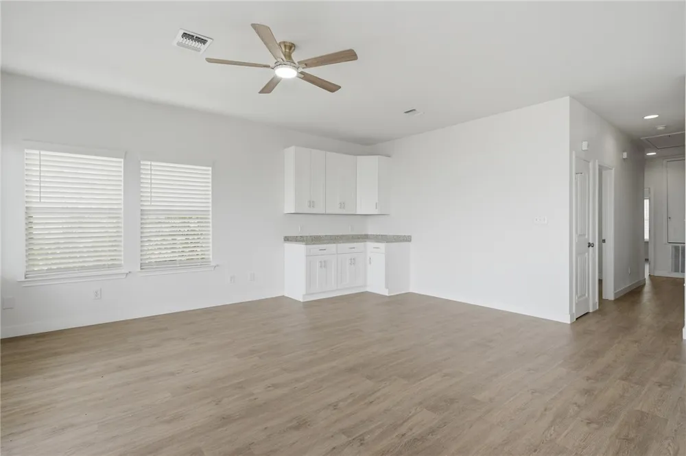 601 Bayshore Drive Ingleside, TX 78362