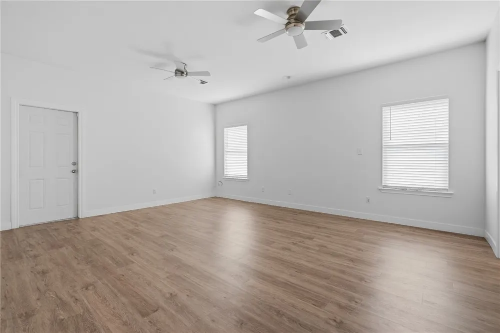 601 Bayshore Drive Ingleside, TX 78362