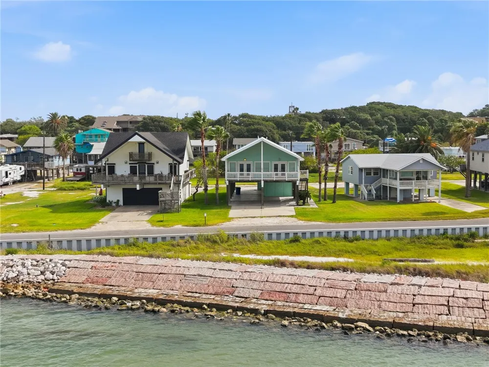 601 Bayshore Drive Ingleside, TX 78362