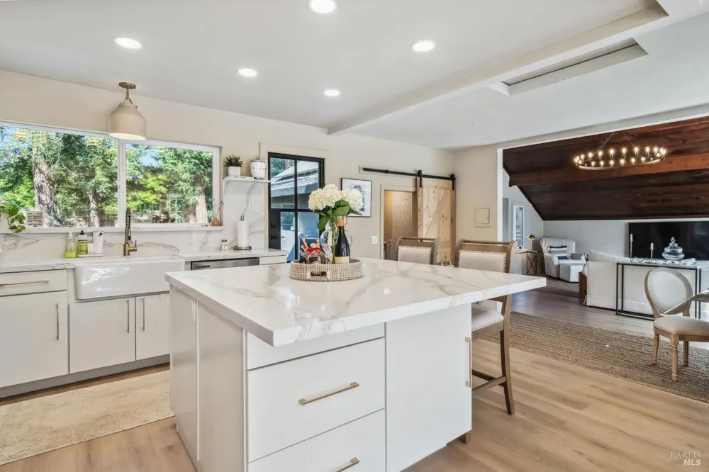 18350 Arnold Drive Sonoma, CA 95476