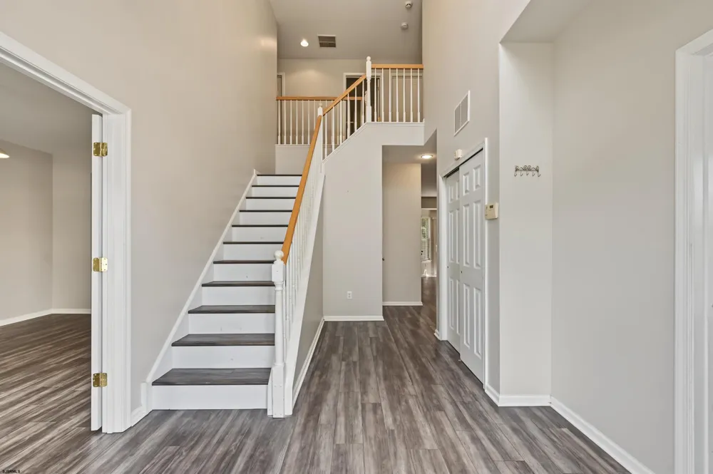 18 Chancellor Park Dr Mays Landing, NJ 08330