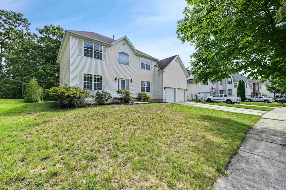 18 Chancellor Park Dr Mays Landing, NJ 08330