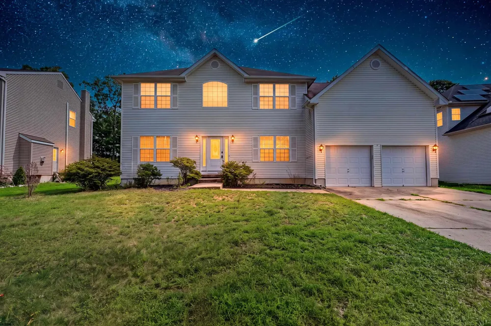 18 Chancellor Park Dr Mays Landing, NJ 08330