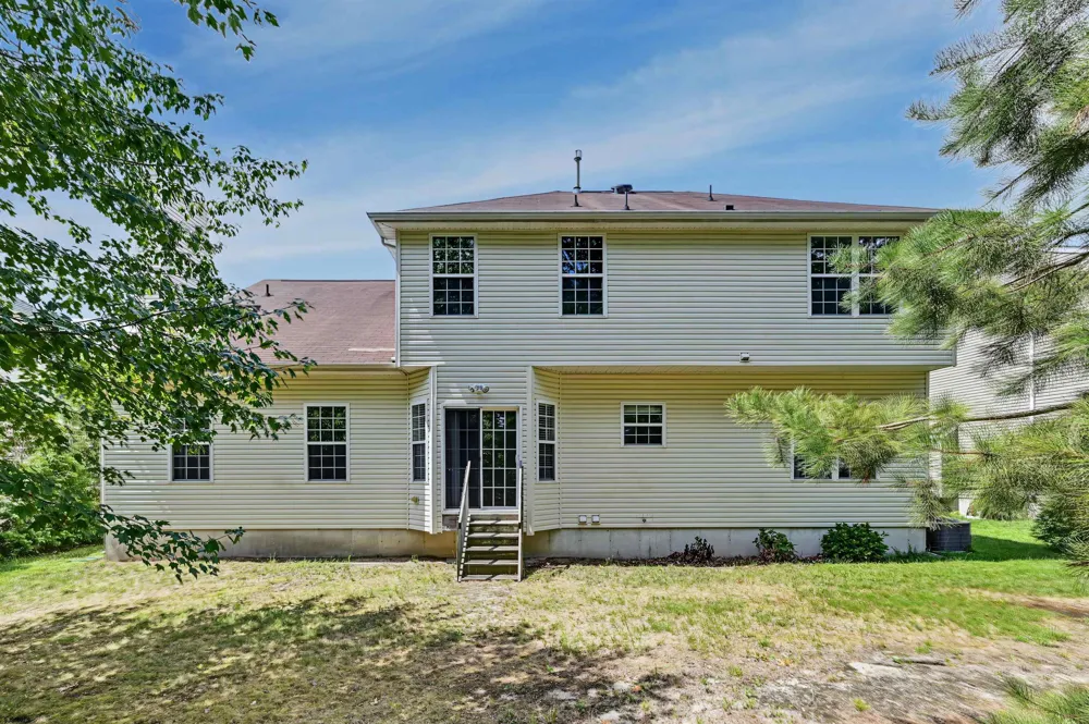 18 Chancellor Park Dr Mays Landing, NJ 08330