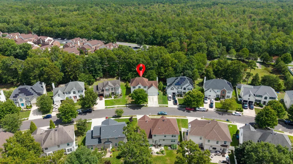 18 Chancellor Park Dr Mays Landing, NJ 08330