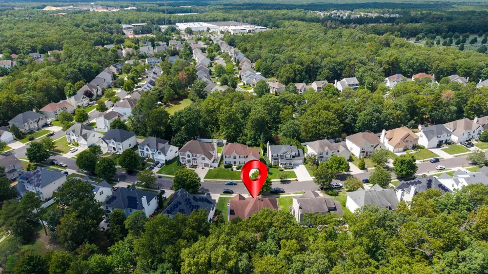 18 Chancellor Park Dr Mays Landing, NJ 08330