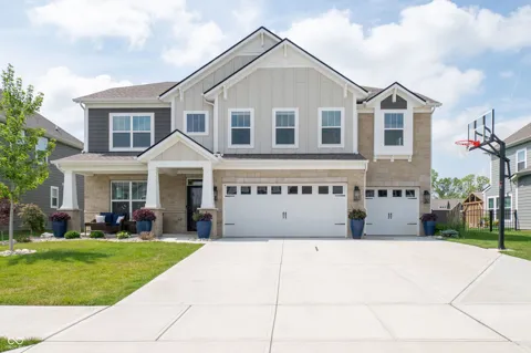 4331 Risen Star Way