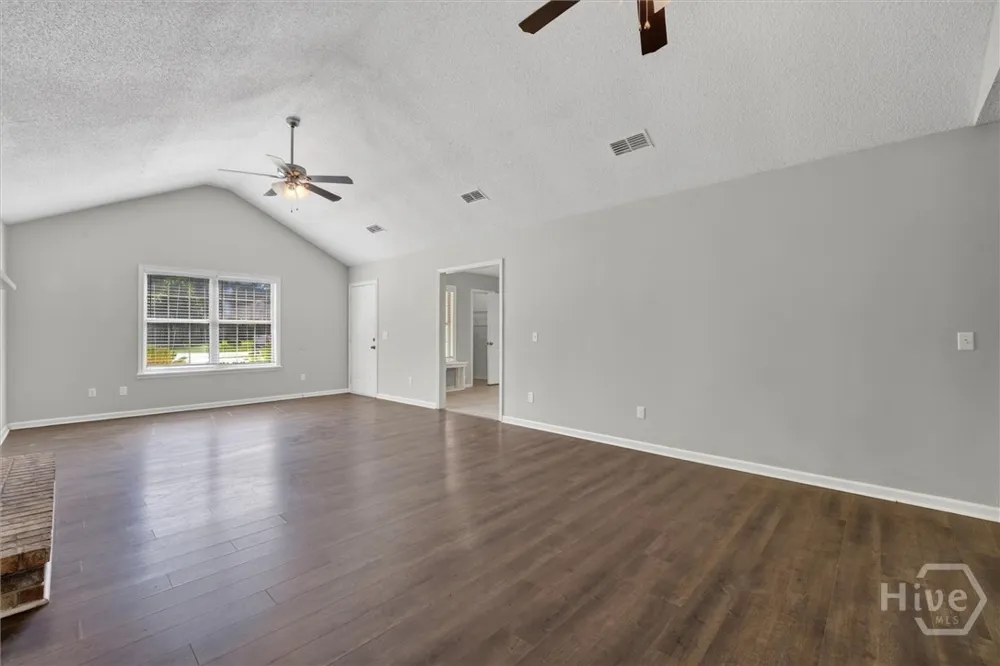 42 Jessica Court Hinesville, GA 31313