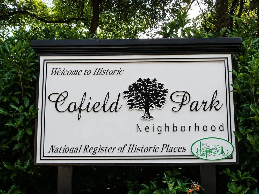 3160 Lake Avenue Hapeville, GA 30354