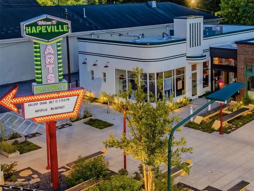 3160 Lake Avenue Hapeville, GA 30354