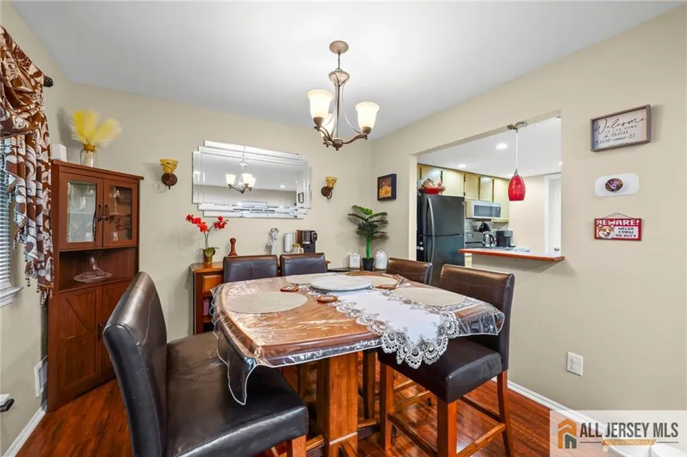 3 Eagle Court Howell, NJ 07731