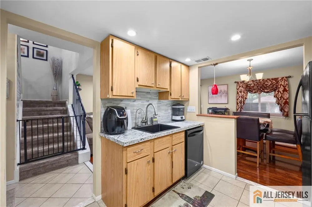 3 Eagle Court Howell, NJ 07731