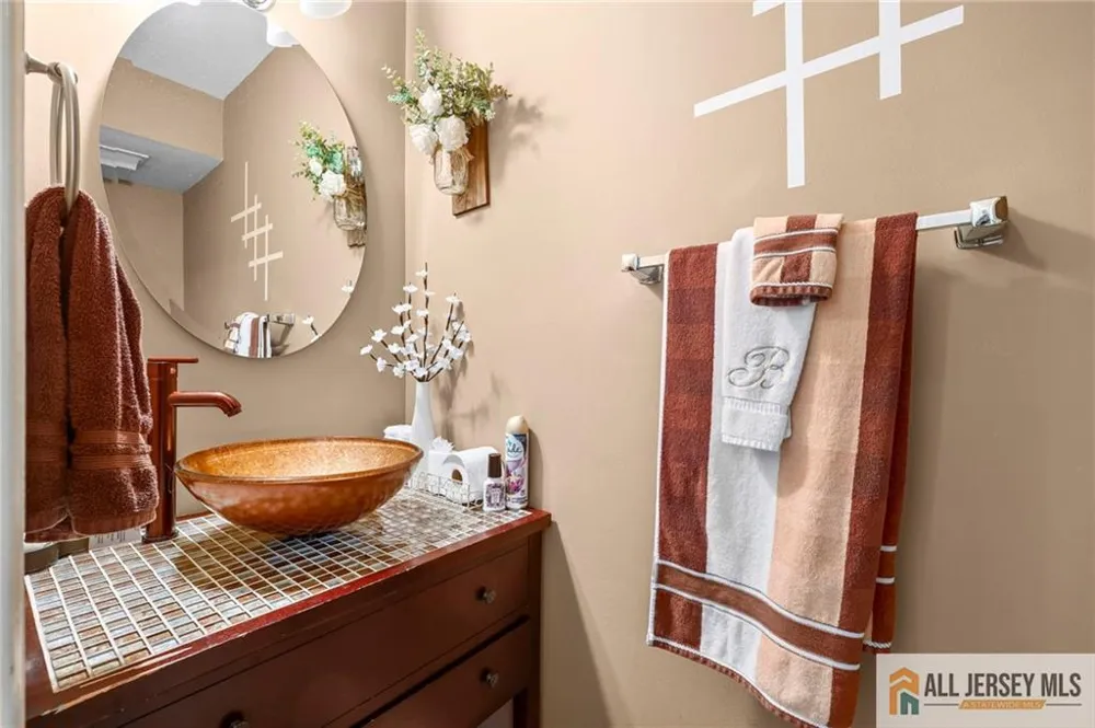 3 Eagle Court Howell, NJ 07731