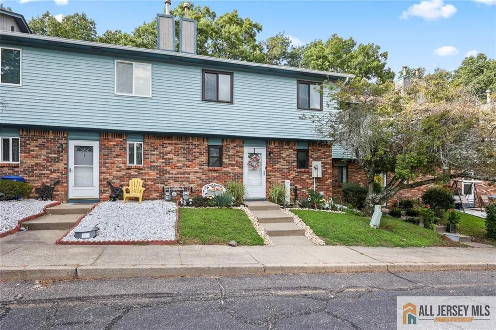 3 Eagle Court Howell, NJ 07731