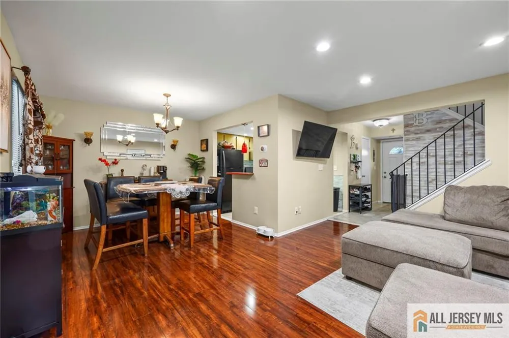 3 Eagle Court Howell, NJ 07731