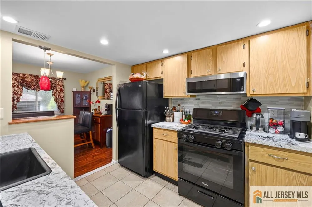 3 Eagle Court Howell, NJ 07731