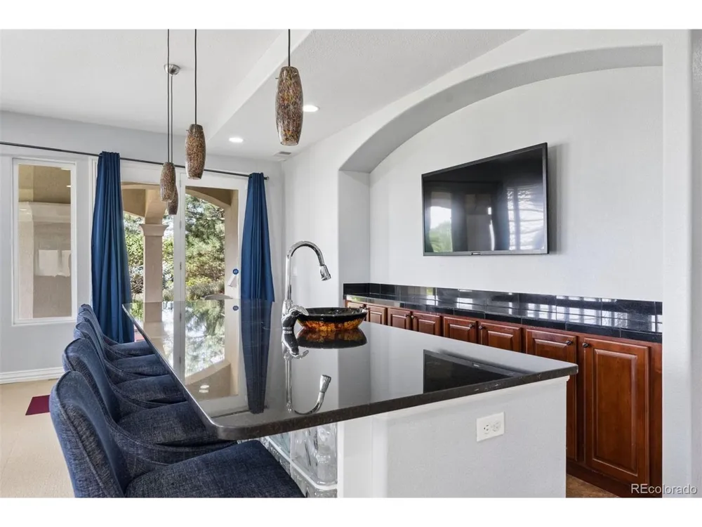 8926 Ridgepoint Way Castle Pines, CO 80108
