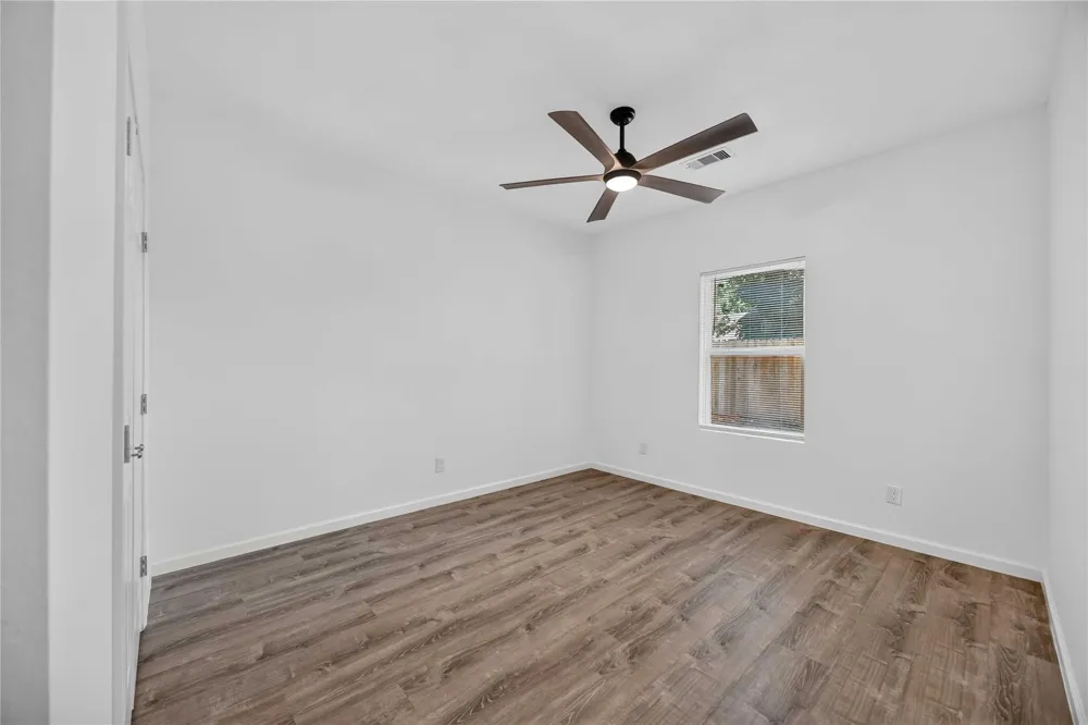 7313 Wren Circle Texas City, TX 77591