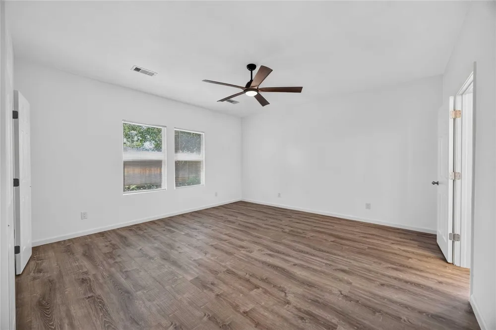 7313 Wren Circle Texas City, TX 77591