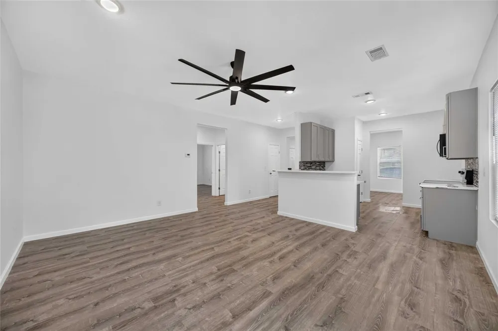 7313 Wren Circle Texas City, TX 77591