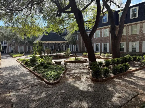 357 Post Oak Lane #207